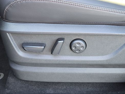 New 2026 Nissan Armada Platinum image 12