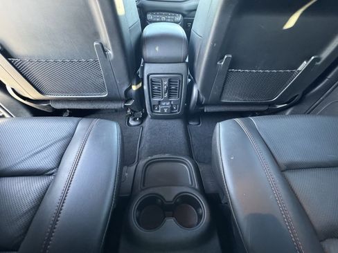 Used 2024 Dodge Durango GT image 15