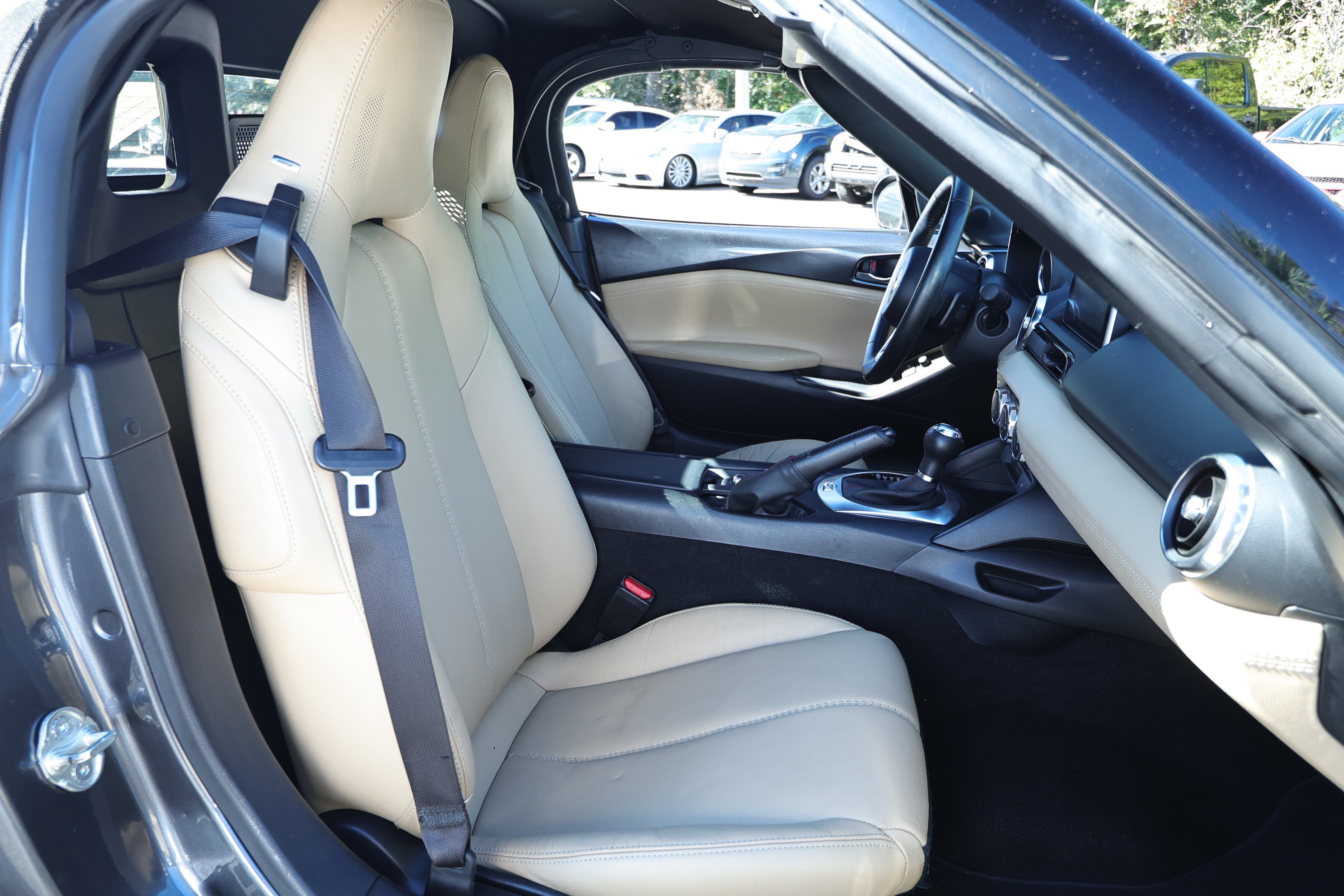 Used 2016 MAZDA MX-5 Miata Grand Touring RWD image 29