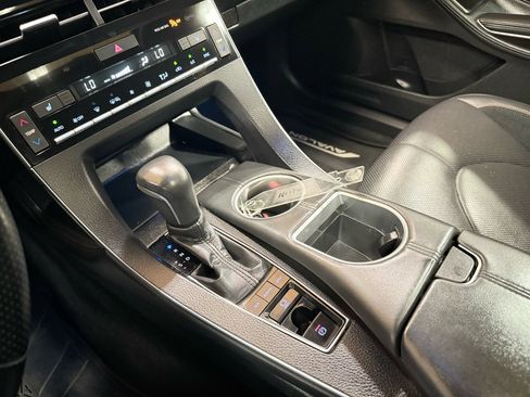 Used 2019 Toyota Avalon XSE image 20