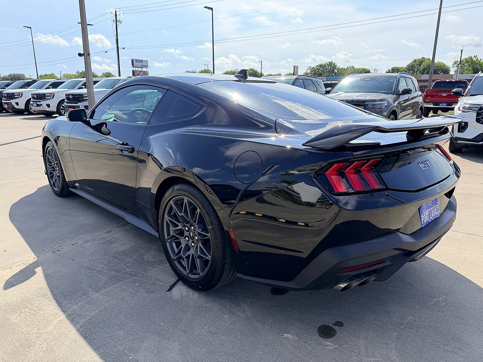 Used 2026 Ford Mustang GT Premium w/ GT Performance Package RWD image 6