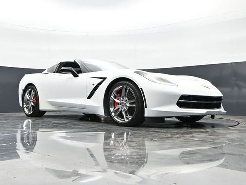 Used 2017 Chevrolet Corvette Stingray Coupe RWD image 34