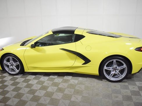 Used 2020 Chevrolet Corvette Stingray Coupe image 4