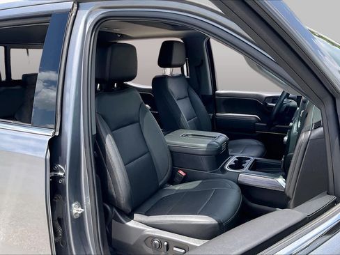 Used 2022 Chevrolet Silverado 1500 LTZ w/ LTZ Premium Texas Edition AWD/4WD image 9