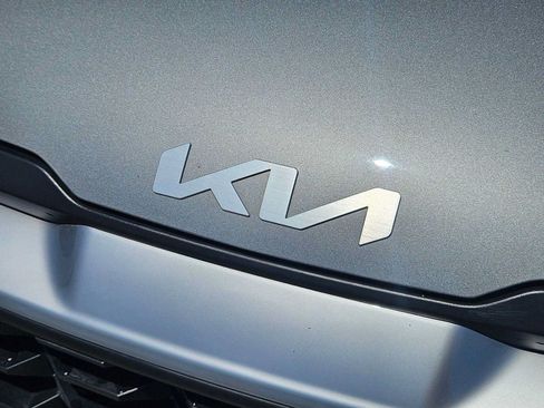 Certified 2025 Kia Sportage LX FWD image 12