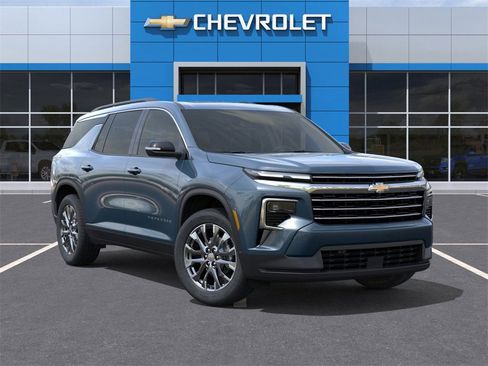 New 2026 Chevrolet Traverse LT image 7