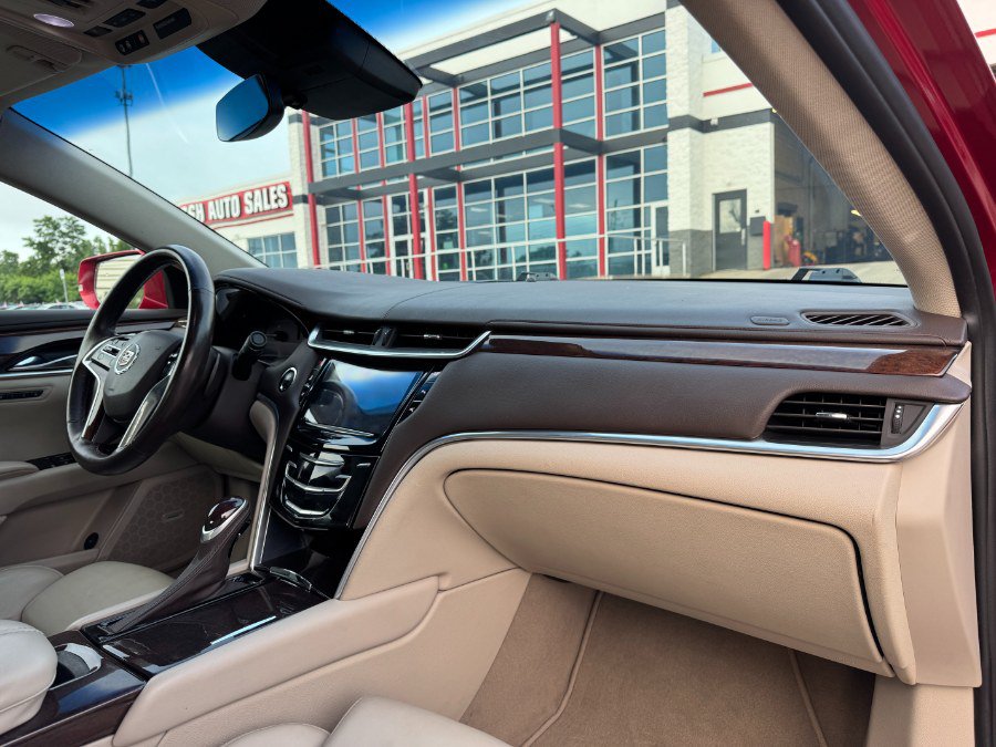Used 2014 Cadillac XTS Luxury w/ Driver Awareness Package FWD image 19