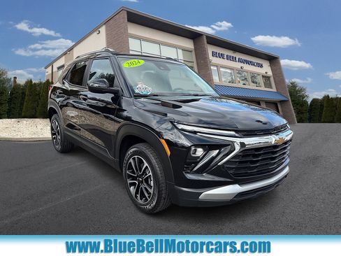 Used 2024 Chevrolet TrailBlazer LT w/ Convenience Package image 1