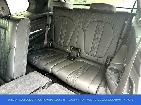 Used 2022 BMW X7 M50i w/ Cold Weather Package AWD/4WD image 18