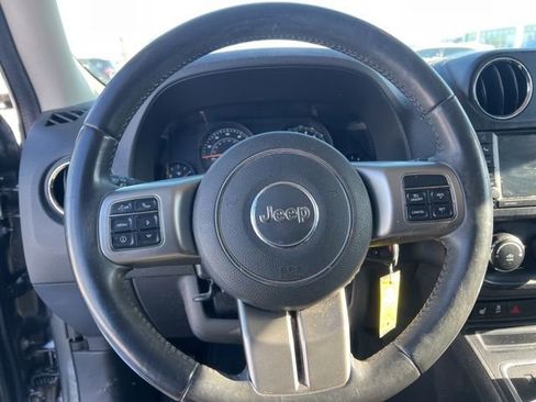 Used 2014 Jeep Patriot Latitude w/ Sun/Sound Group image 12