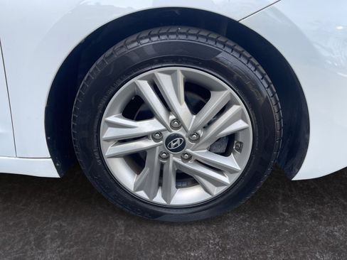 Used 2019 Hyundai Elantra SEL w/ Cargo Package image 14