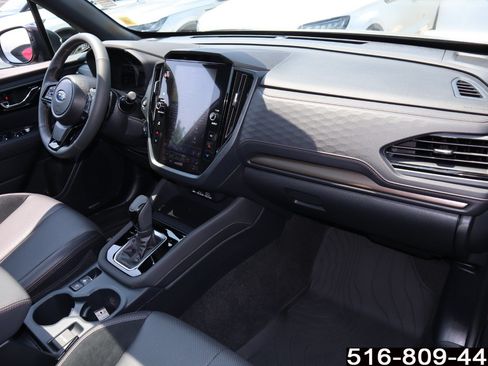 Used 2025 Subaru Forester Touring AWD/4WD image 21