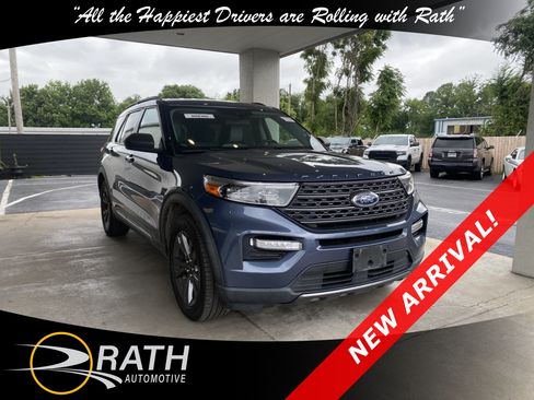 Used 2021 Ford Explorer XLT w/ Equipment Group 202A RWD image 4