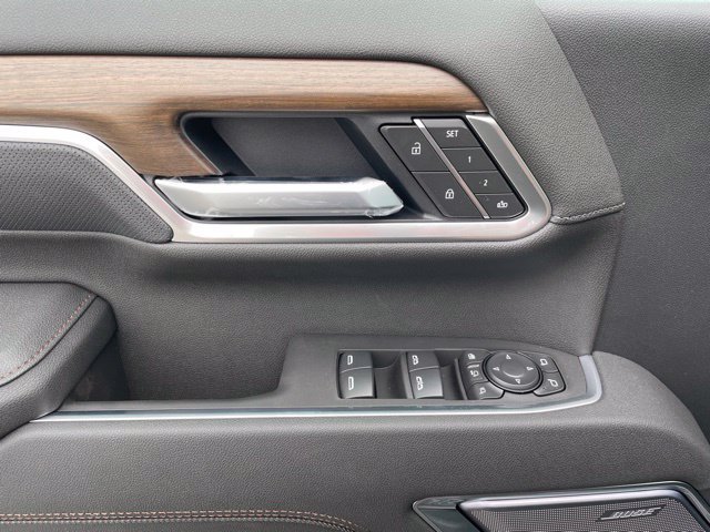 New 2026 Chevrolet Silverado 2500 High Country w/ High Country Premium Package AWD/4WD image 11