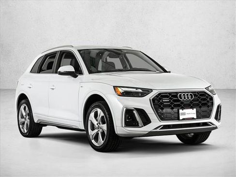 Used 2023 Audi Q5 2.0T Premium Plus w/ Premium Plus Package AWD/4WD image 3
