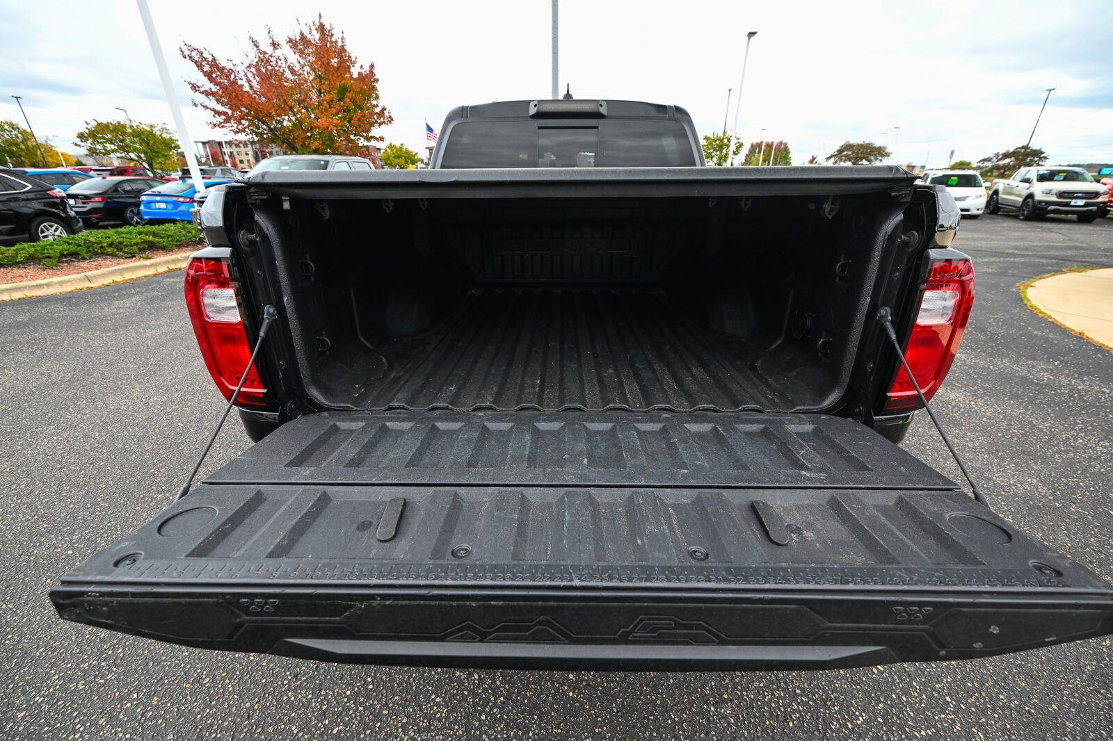 Used 2024 GMC Canyon Denali w/ LPO, Denali Black Edition AWD/4WD image 17