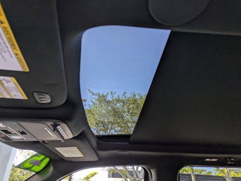 Certified 2025 Ford F350 Platinum image 21