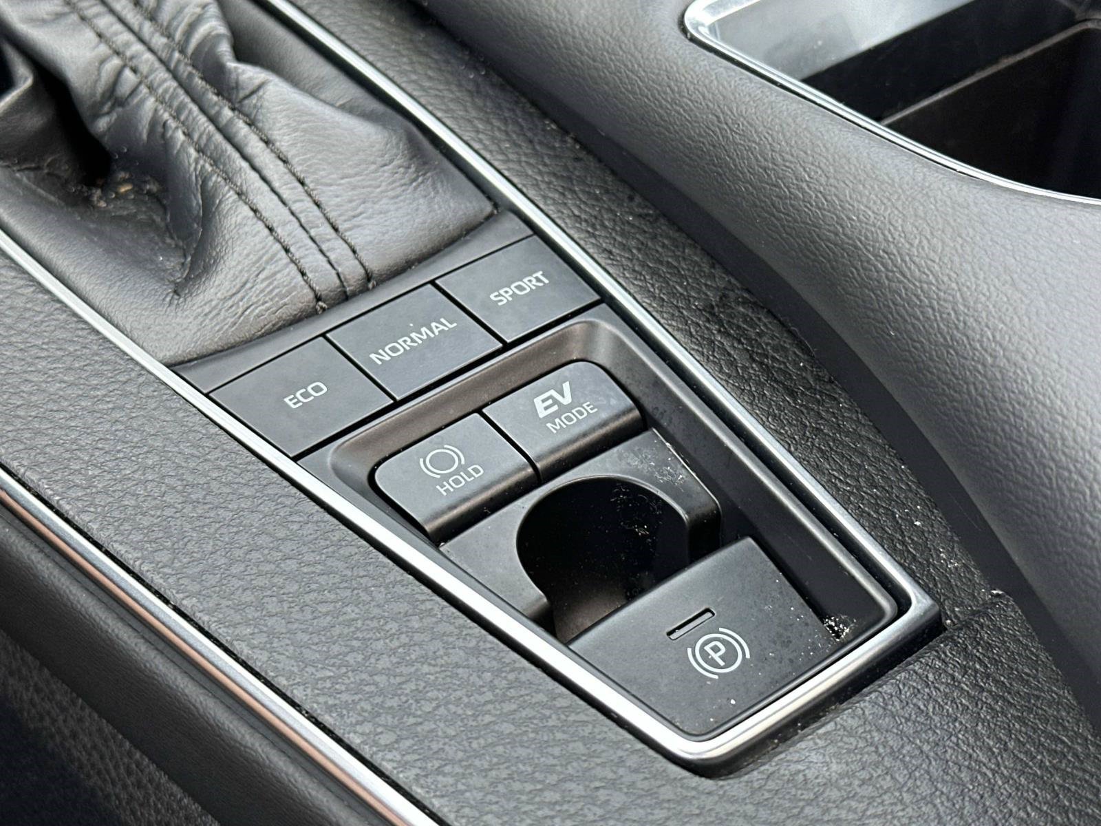 Used 2021 Toyota Avalon Limited w/ Advanced Safety Package FWD image 33