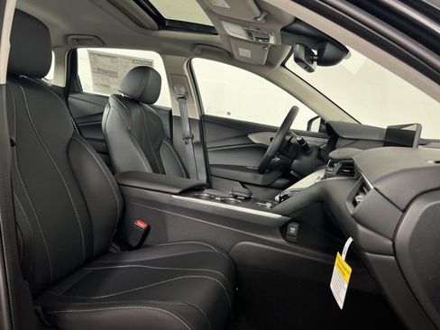 Certified 2025 Acura TLX w/ Technology Package image 27