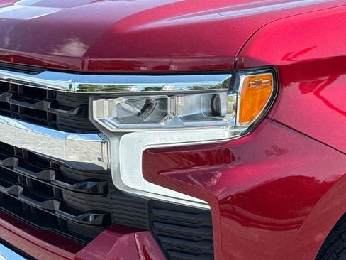 Used 2022 Chevrolet Silverado 1500 LT w/ Protection Package AWD/4WD image 7