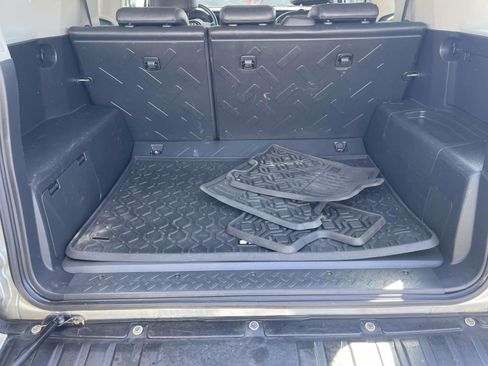 Used 2007 Toyota FJ Cruiser 4WD image 40