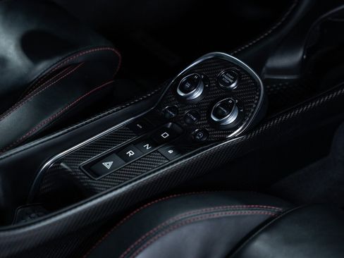 Used 2016 McLaren 570S Coupe image 49