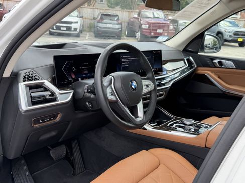Used 2026 BMW X7 xDrive40i AWD/4WD image 15