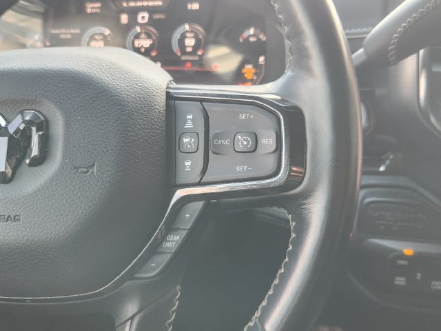 Used 2025 RAM 3500 Limited AWD/4WD image 29
