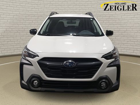 Used 2024 Subaru Outback Premium image 2