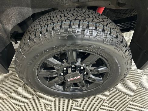 Certified 2024 GMC Sierra 2500 AT4 w/ AT4 Premium Plus Package image 12