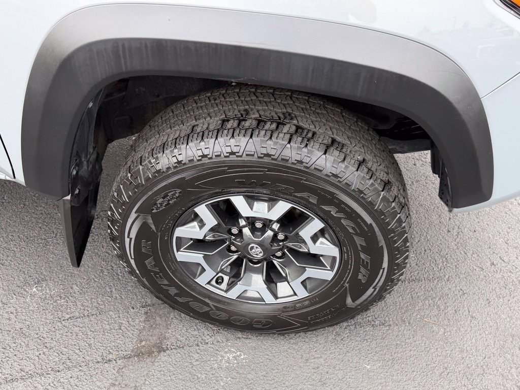 Used 2021 Toyota Tacoma TRD Off-Road AWD/4WD image 6