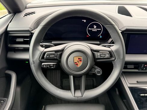Used 2025 Porsche Macan 4 Electric AWD/4WD image 23