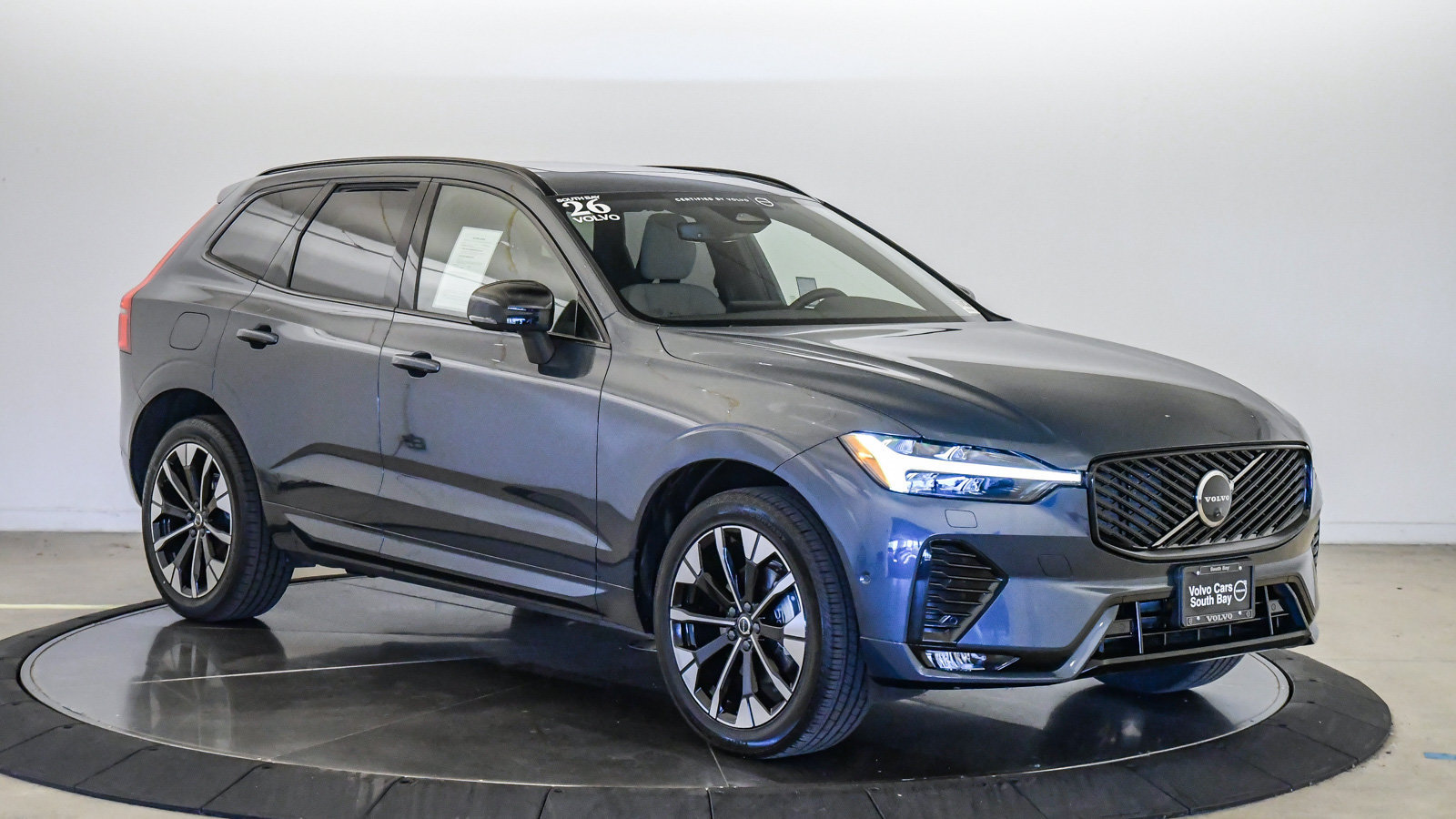 Certified 2026 Volvo XC60 B5 Plus AWD/4WD image 6