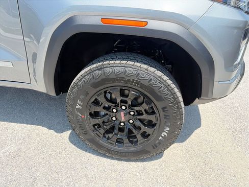 New 2026 GMC Canyon Elevation w/ Technology Package RWD image 33