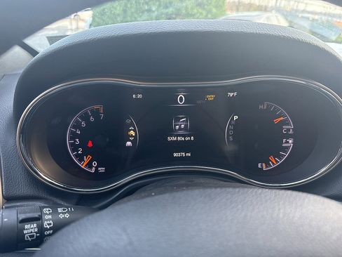 Used 2015 Jeep Grand Cherokee Limited image 37