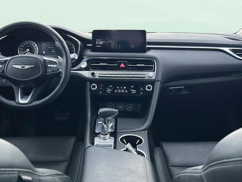Used 2025 Genesis G70 2.5T RWD image 12