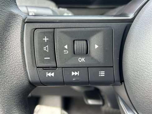 New 2026 Nissan Kicks SV image 30