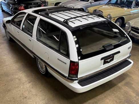 Used 1995 Buick Roadmaster Estate RWD image 15