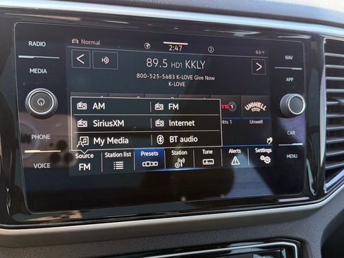 Used 2023 Volkswagen Atlas Cross Sport SEL Premium R-Line AWD/4WD image 11