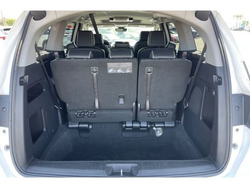 Certified 2024 Honda Odyssey Elite image 17