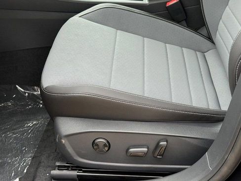 New 2025 Volkswagen Jetta SE image 16