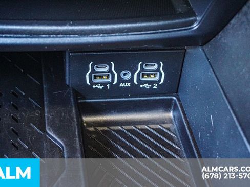 Used 2025 Chrysler Pacifica Limited image 51