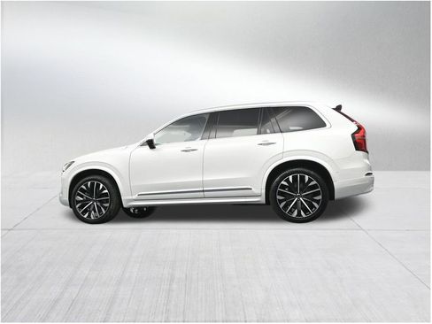 New 2026 Volvo XC90 B6 Plus w/ Protection Package Premier AWD/4WD image 22