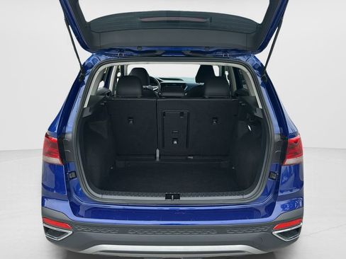 Used 2024 Volkswagen Taos SE image 13