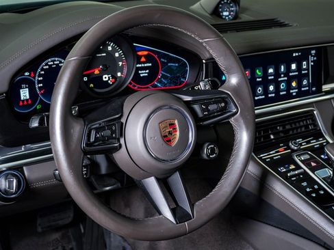 Certified 2023 Porsche Panamera 4 Platinum Edition image 18