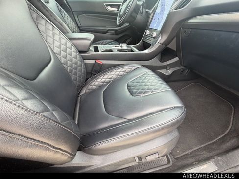 Used 2024 Ford Edge Titanium image 31