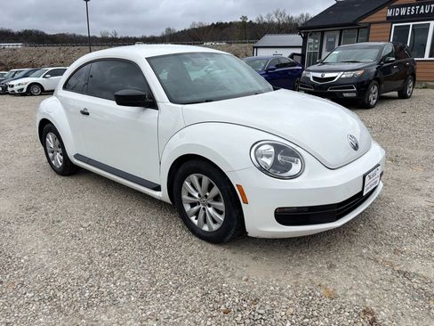 Used 2014 Volkswagen Beetle 2.5 image 7