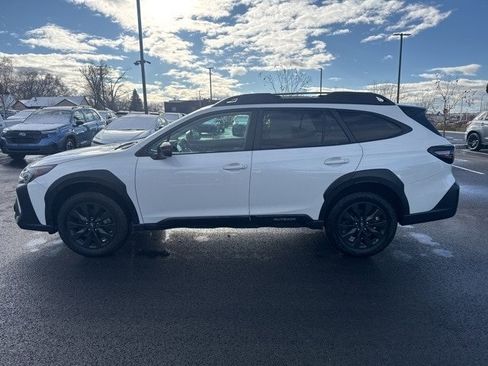 Used 2023 Subaru Outback Onyx Edition image 6