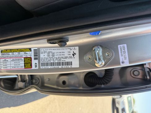 Used 2018 Toyota Tacoma SR5 RWD image 23