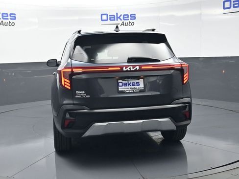 Certified 2024 Kia Seltos S FWD image 7